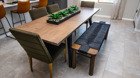 blog-image-A-dining-area-with-a-well-fitted-dining-bench-illustrating-the-importance-of-proper-measurements-in-selecting-the-ideal-dining-bench-size