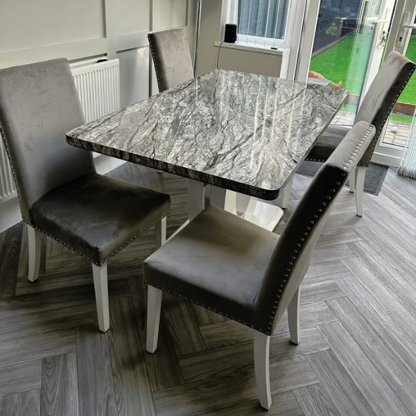 Modern-Rectangular-Grey-Marble-Dining-Table-set-And-4-Light-Grey-Linen-Dining-Chairs-150cm