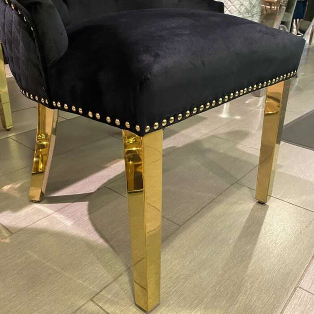 luxury-130cm-round-black-marble-dining-table-with-gold-legs-and-luxury-velvet-gold-dining-chairs-with-lion-knocker-4-seater-dining-table-set